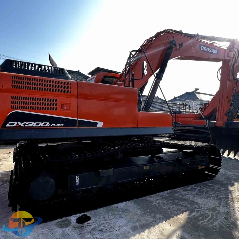 Doosan DX300LC-9C excavator