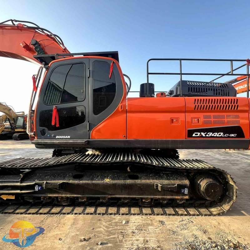 Doosan DX340LC-9C excavator
