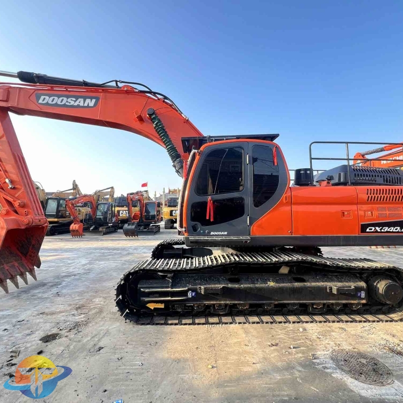 Doosan DX340LC-9C excavator