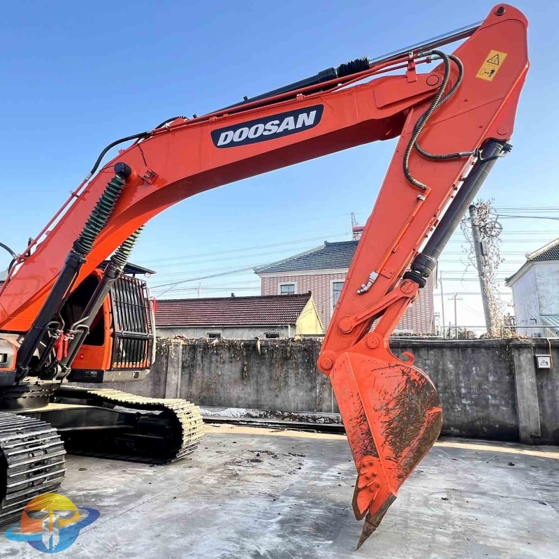 Doosan DX340LC-9C excavator