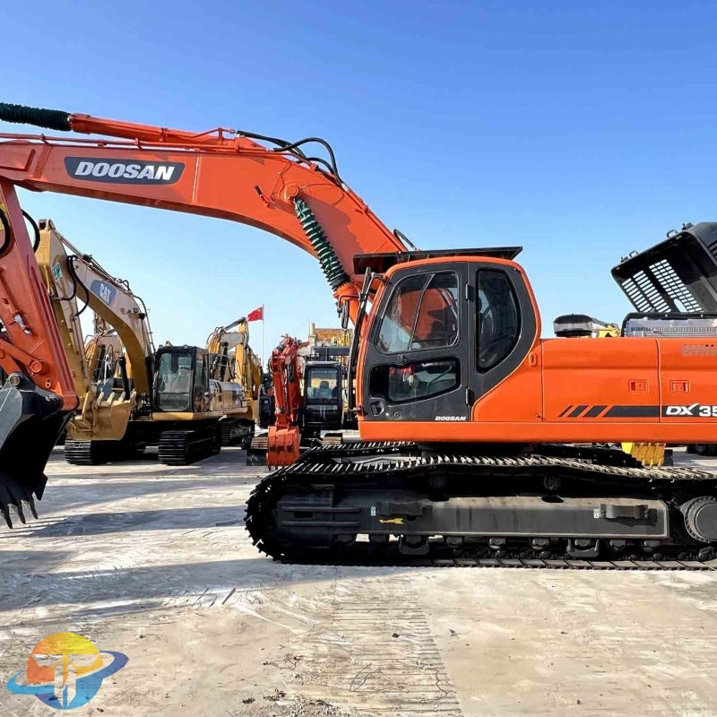 Doosan DX350LC-9C excavator