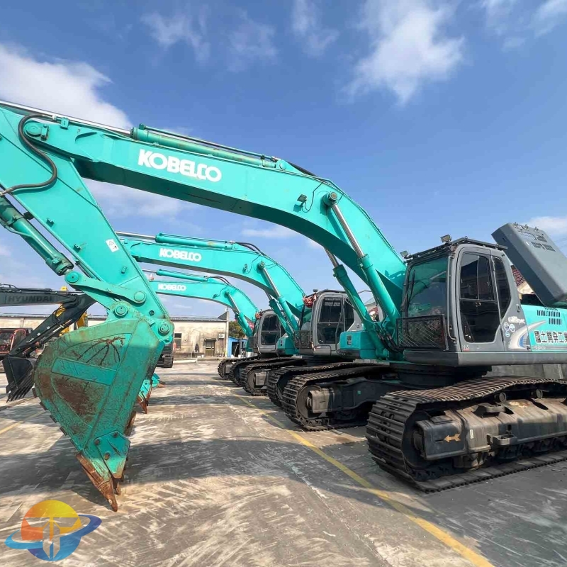 Kobelco SK480LC-8 excavator