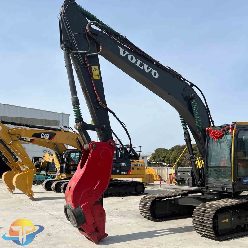 Volvo EC210 excavator