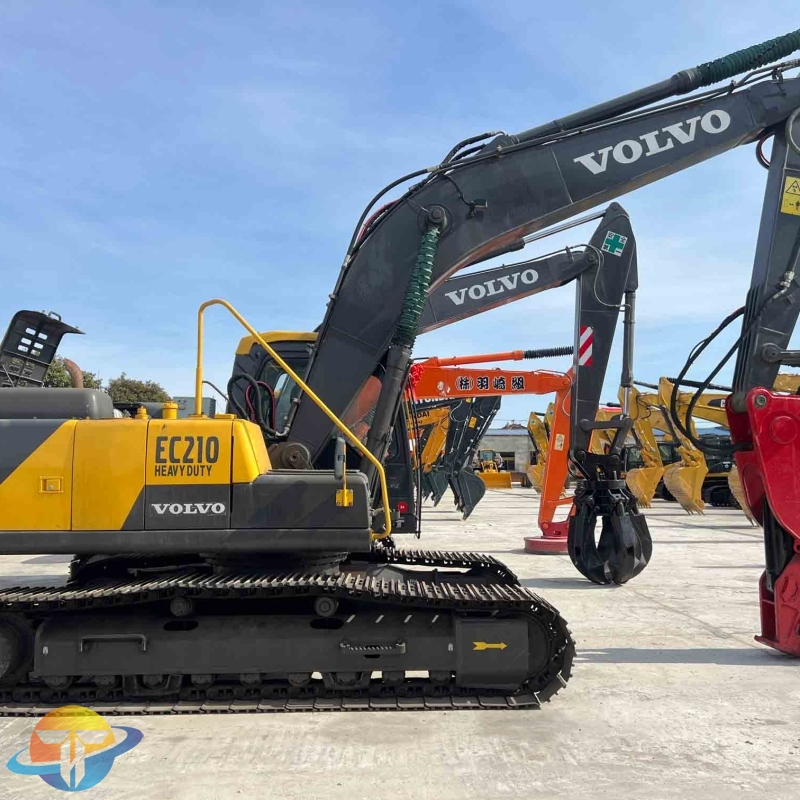 Volvo EC210 excavator