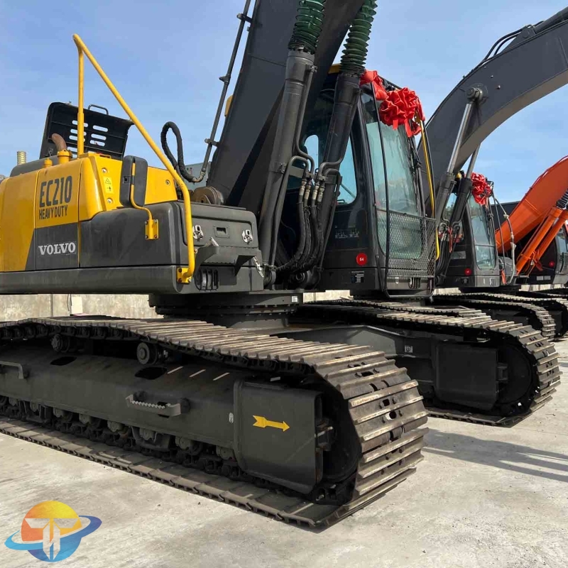 Volvo EC210 excavator