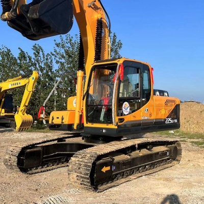 Hyundai 225LC-9S excavator