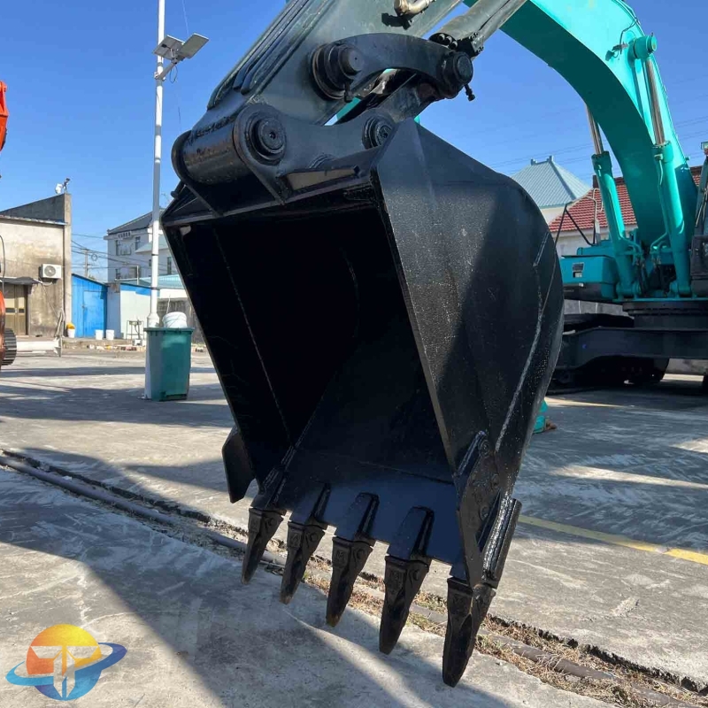Hyundai R150LC-9 excavator