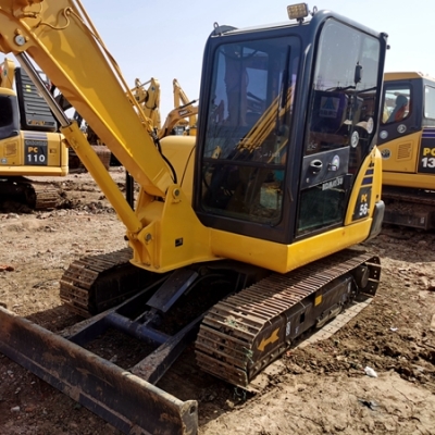 Komatsu PC200-8M0 Excavator